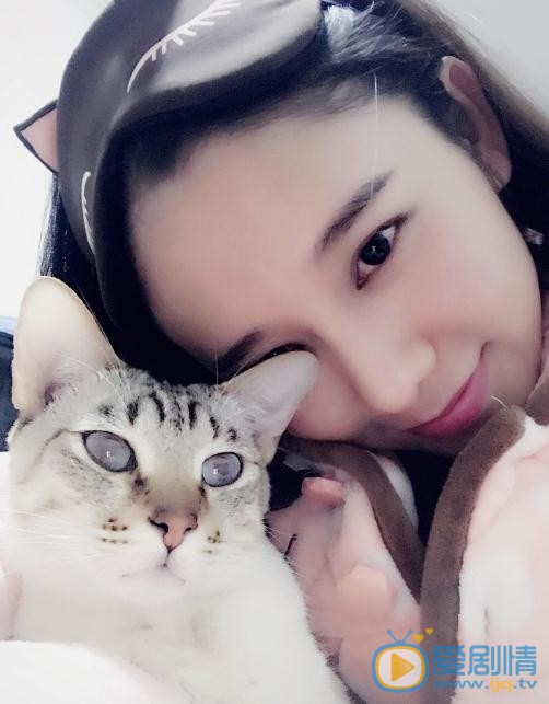 吕沅轩生活照 吕沅轩高清写真_吕沅轩高清剧照