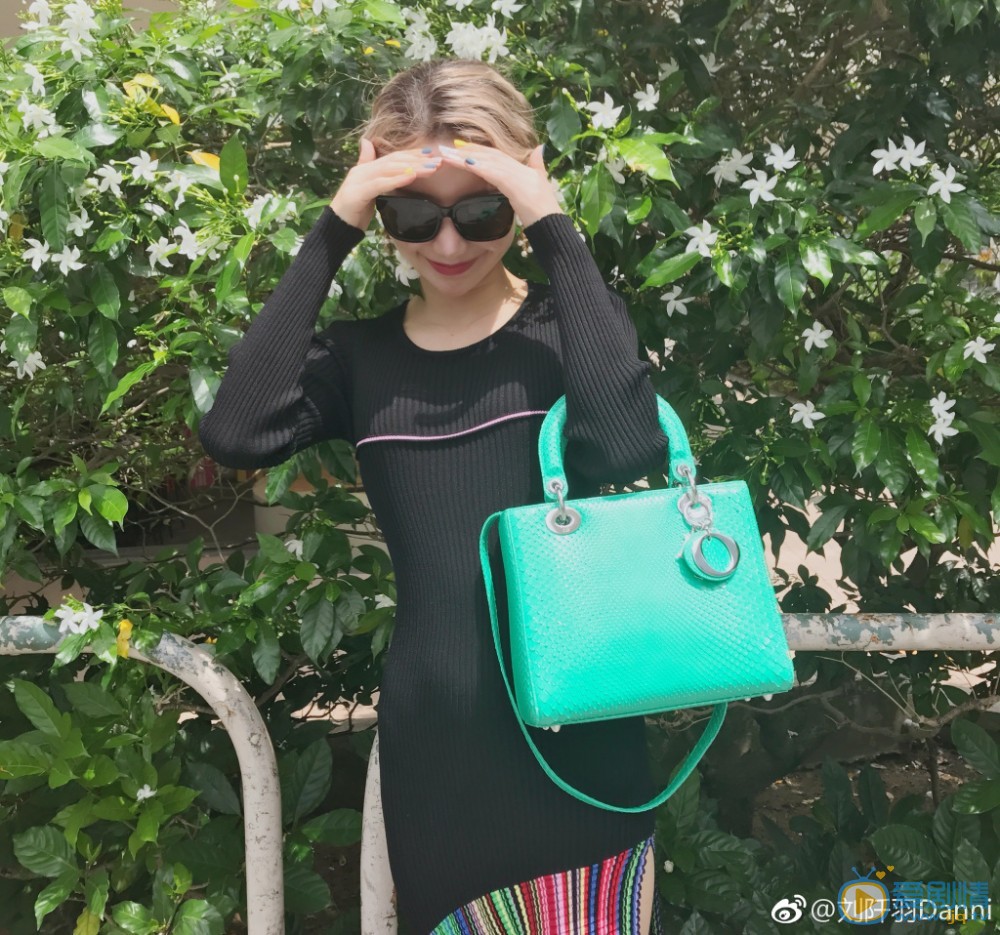 刘阡羽街拍写真 刘阡羽高清写真_刘阡羽高清剧照
