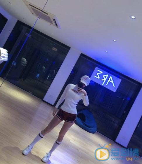 刘阡羽俏丽写真 刘阡羽高清写真_刘阡羽高清剧照