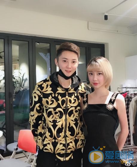 刘阡羽好友合照写真 刘阡羽高清写真_刘阡羽高清剧照