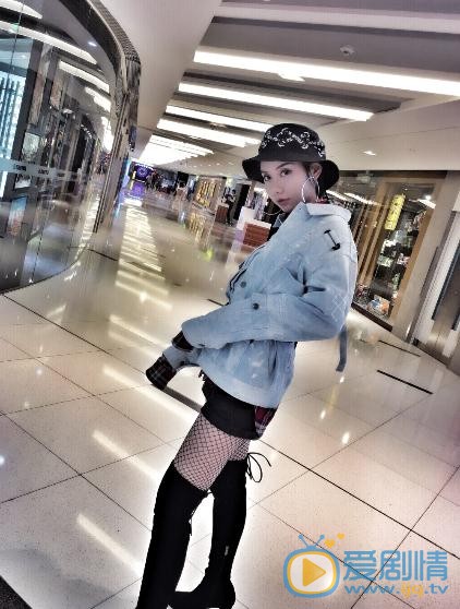 刘阡羽旅行写真 刘阡羽高清写真_刘阡羽高清剧照