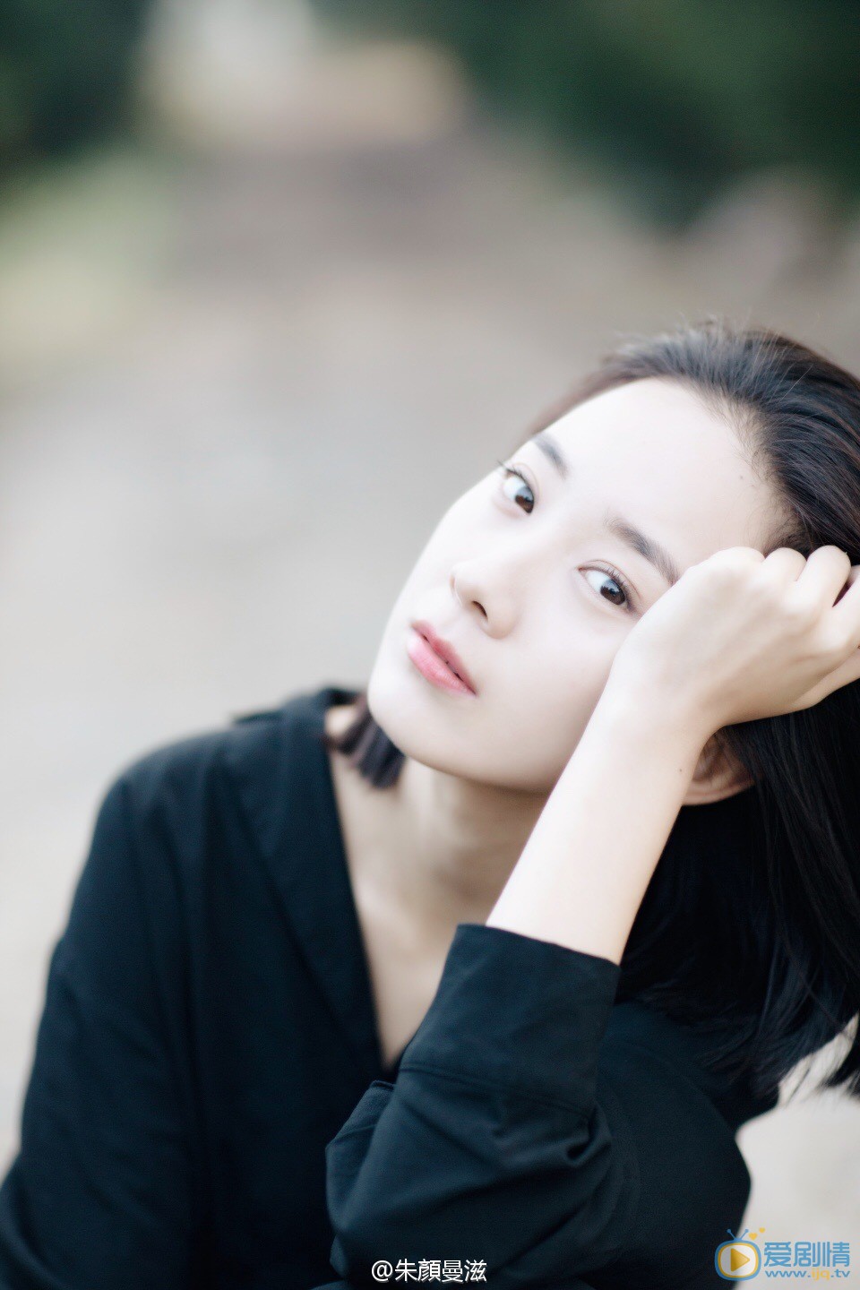 朱颜曼滋个性写真 朱颜曼滋高清写真_朱颜曼滋高清剧照