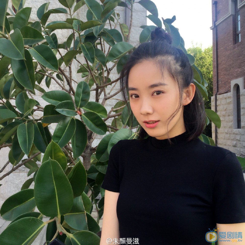 朱颜曼滋个性写真 朱颜曼滋高清写真_朱颜曼滋高清剧照