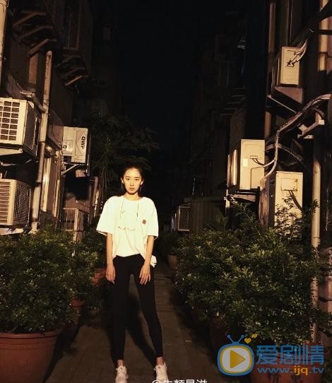 朱颜曼滋个性写真 朱颜曼滋高清写真_朱颜曼滋高清剧照