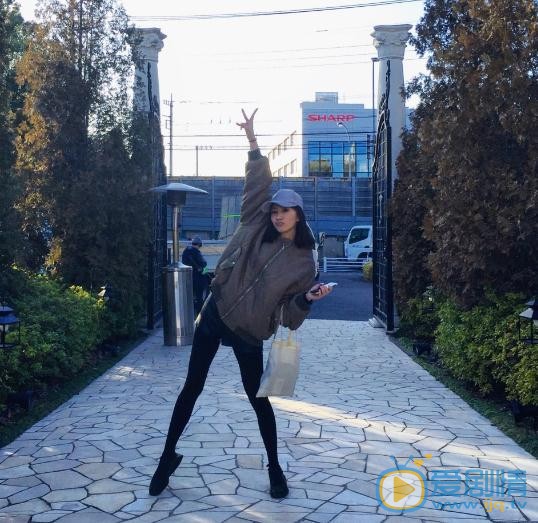 朱颜曼滋街拍写真 朱颜曼滋高清写真_朱颜曼滋高清剧照