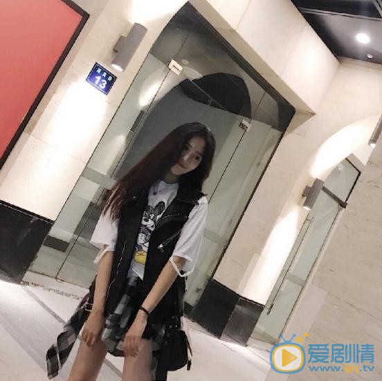 王梓薇青春写真 王梓薇高清写真_王梓薇高清剧照