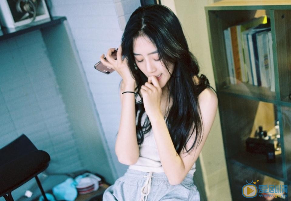 王梓薇可爱写真 王梓薇高清写真_王梓薇高清剧照