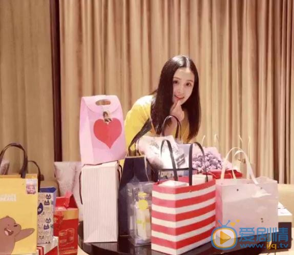 蒋佳恩街拍写真 蒋佳恩高清写真_蒋佳恩高清剧照