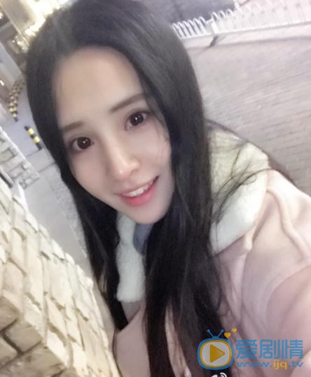 蒋佳恩街拍写真 蒋佳恩高清写真_蒋佳恩高清剧照