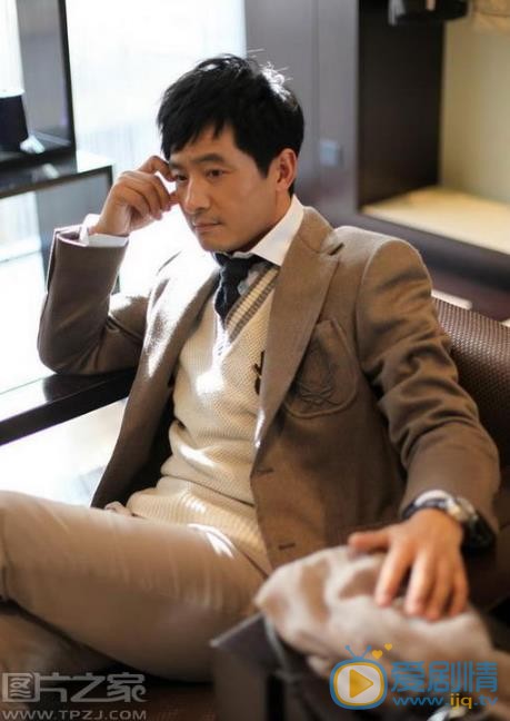 郭晓冬西装绅士写真 郭晓冬高清写真_郭晓冬高清剧照