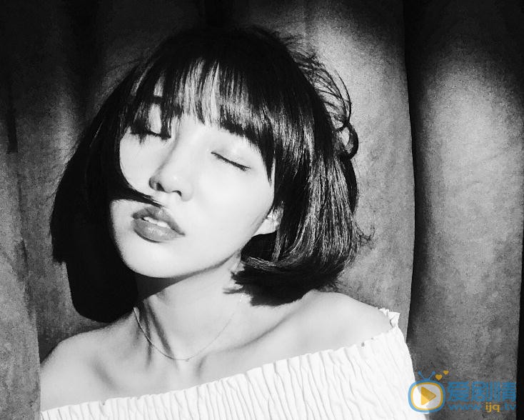 李欣燃文艺写真 李欣燃高清写真_李欣燃高清剧照