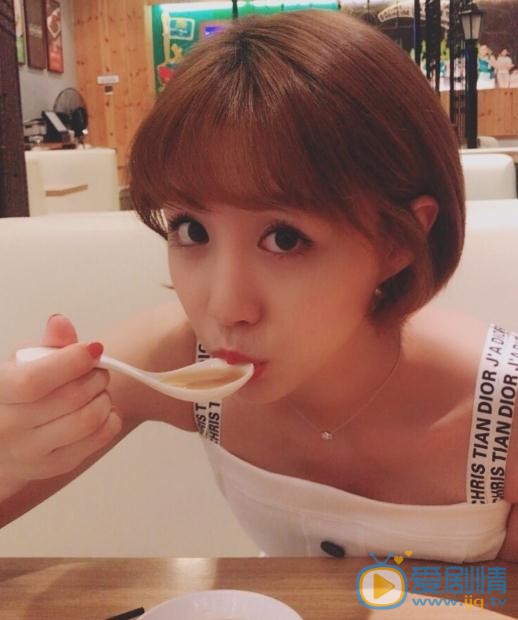 李欣燃生活照 李欣燃高清写真_李欣燃高清剧照