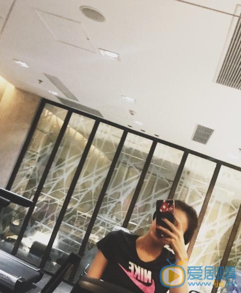 李欣燃片场照 李欣燃高清写真_李欣燃高清剧照