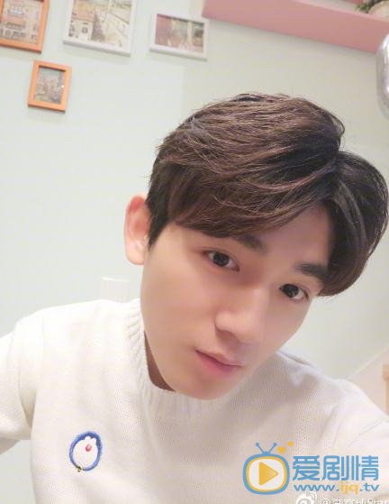 李家成青春写真 李家成高清写真_李家成高清剧照