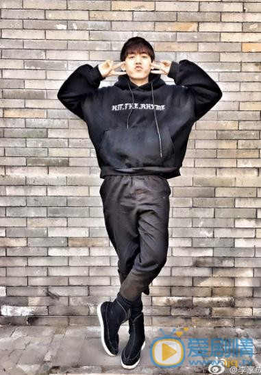 李家成青春写真 李家成高清写真_李家成高清剧照