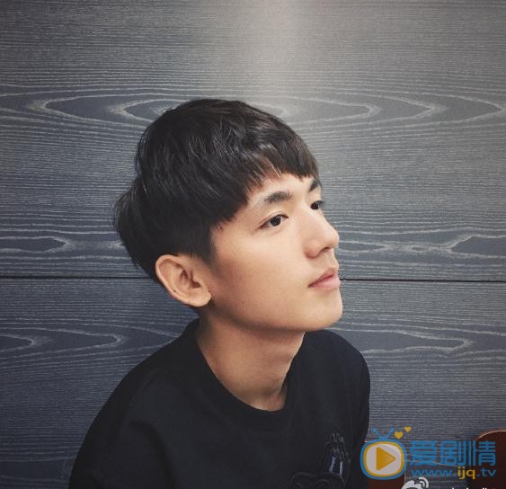 李家成广告写真 李家成高清写真_李家成高清剧照