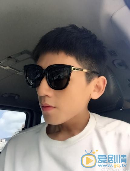 李家成广告写真 李家成高清写真_李家成高清剧照