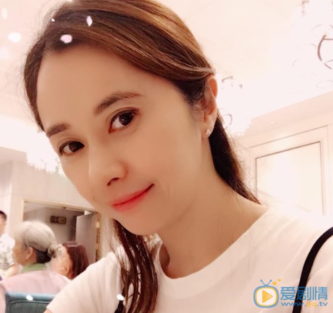 何美钿生活照 何美钿高清写真_何美钿高清剧照