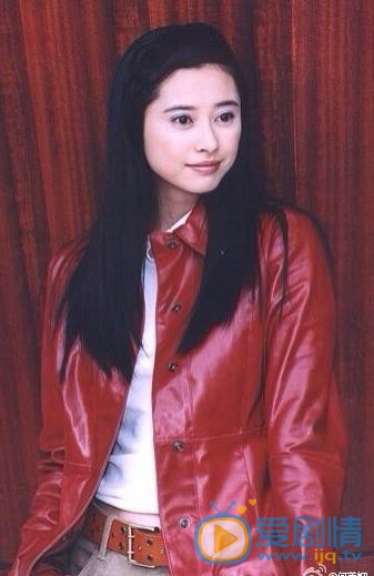 何美钿早期青涩照 何美钿高清写真_何美钿高清剧照