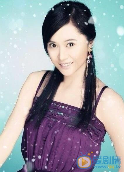何美钿早期青涩照 何美钿高清写真_何美钿高清剧照