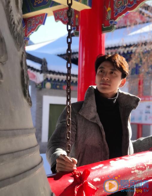 王鑫尧随性街拍 王鑫尧高清写真_王鑫尧高清剧照