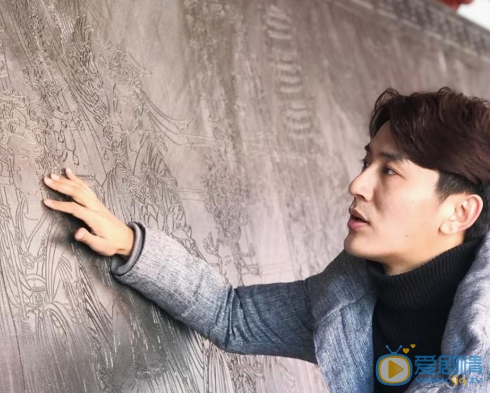 王鑫尧随性街拍 王鑫尧高清写真_王鑫尧高清剧照