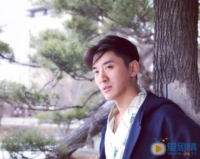 王鑫尧生活照 王鑫尧高清写真_王鑫尧高清剧照