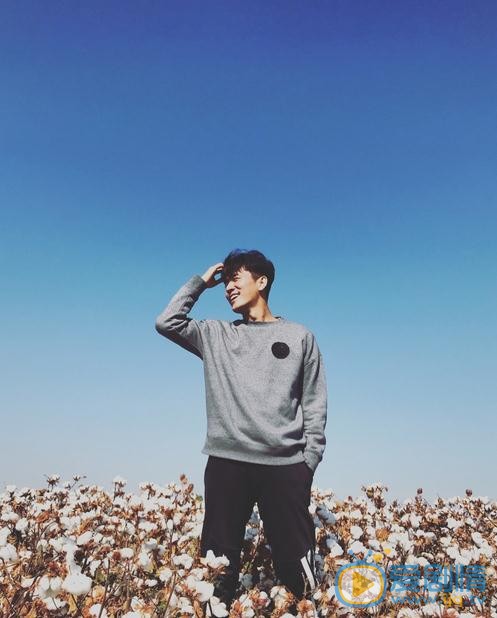 王鑫尧随性街拍 王鑫尧高清写真_王鑫尧高清剧照