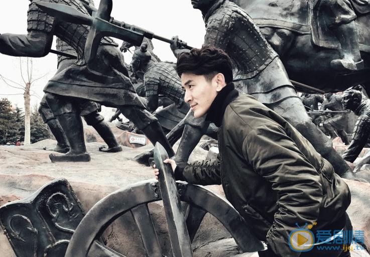 王鑫尧帅气写真 王鑫尧高清写真_王鑫尧高清剧照