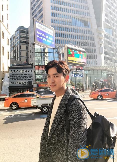 王鑫尧生活照 王鑫尧高清写真_王鑫尧高清剧照