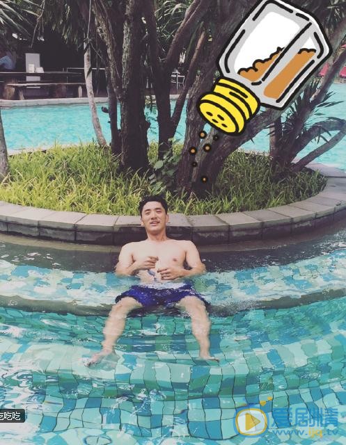 王鑫尧游泳照 王鑫尧高清写真_王鑫尧高清剧照