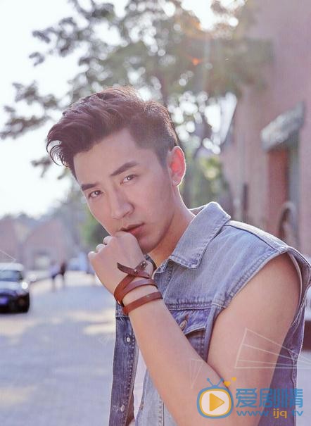 王鑫尧生活照 王鑫尧高清写真_王鑫尧高清剧照