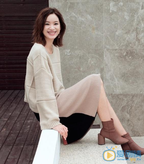 康倩雯气质写真 康倩雯高清写真_康倩雯高清剧照