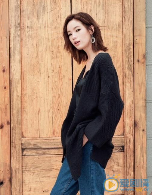 康倩雯气质写真 康倩雯高清写真_康倩雯高清剧照