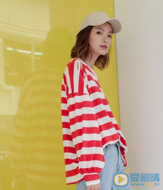 康倩雯气质写真 康倩雯高清写真_康倩雯高清剧照