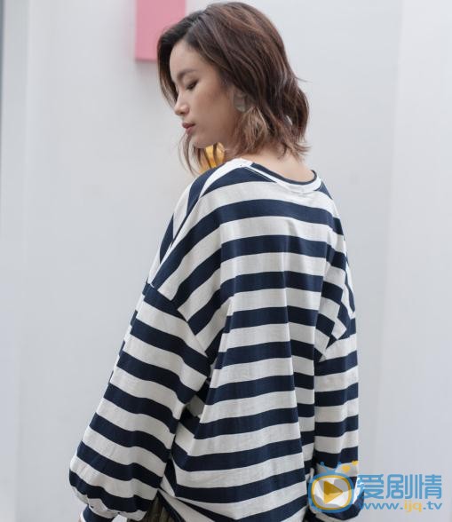 康倩雯气质写真 康倩雯高清写真_康倩雯高清剧照