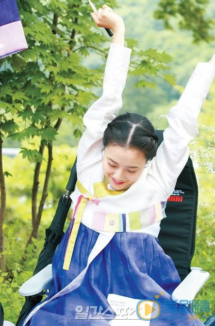 文彩元《最终兵器：弓》剧照 文彩元高清写真_文彩元高清剧照