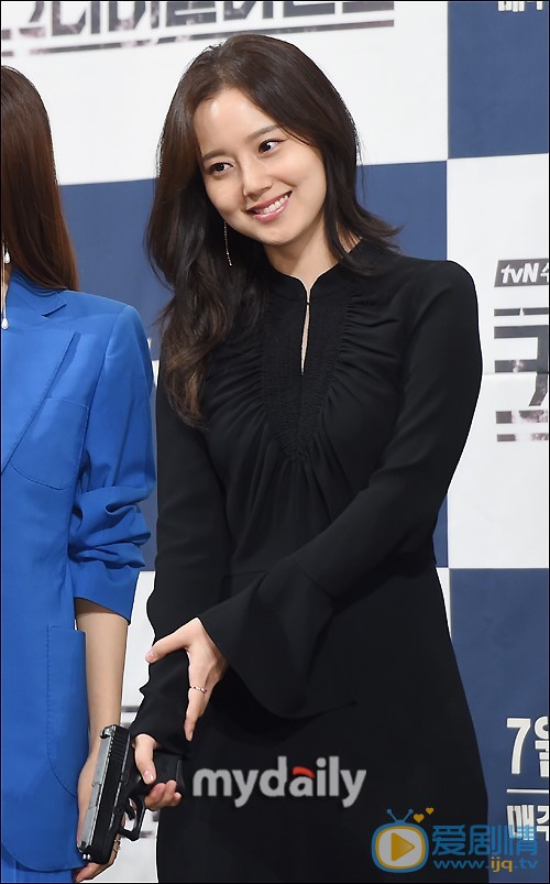 文彩元颁奖活动照 文彩元高清写真_文彩元高清剧照