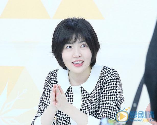 沈恩京签售会 沈恩京高清写真_沈恩京高清剧照