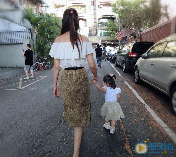 伊能静和女儿合照 伊能静高清写真_伊能静高清剧照
