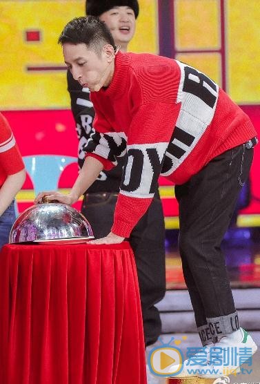 李维嘉参加活动写真 李维嘉高清写真_李维嘉高清剧照