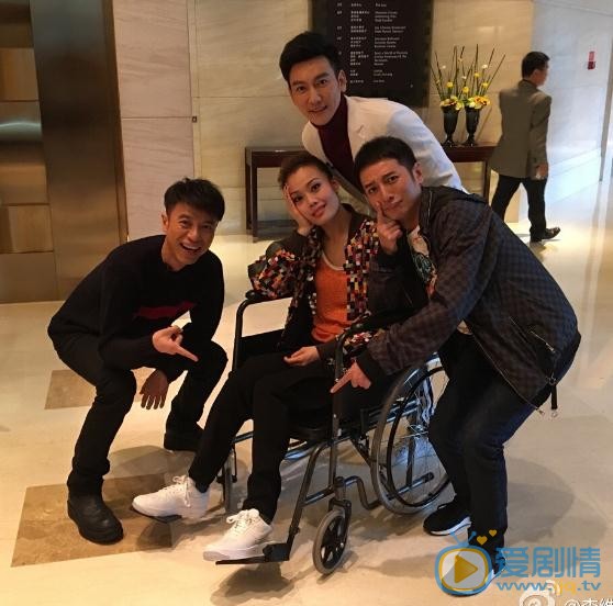 李维嘉好友合照写真 李维嘉高清写真_李维嘉高清剧照