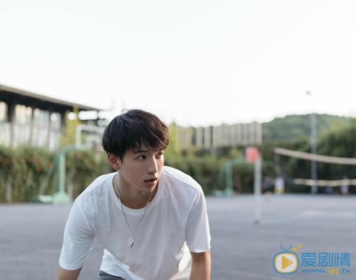 陆羽白色写真 陆羽高清写真_陆羽高清剧照
