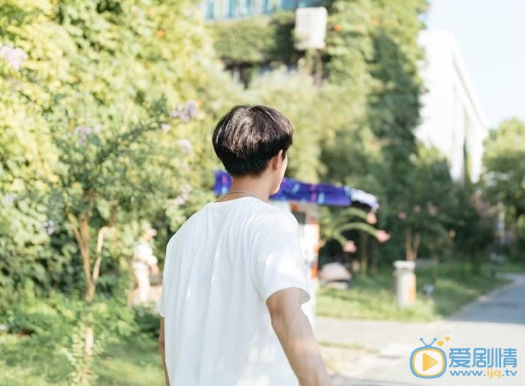 陆羽白色写真 陆羽高清写真_陆羽高清剧照