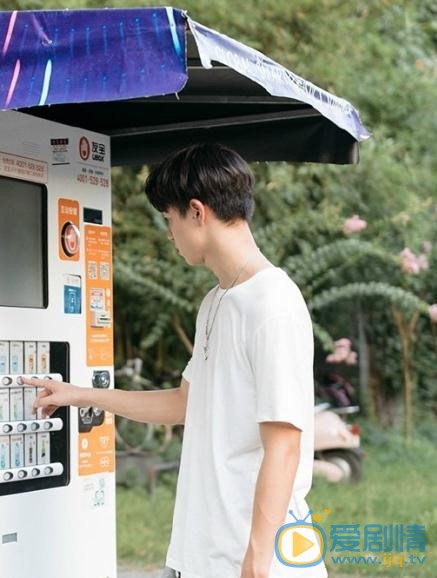 陆羽白色写真 陆羽高清写真_陆羽高清剧照