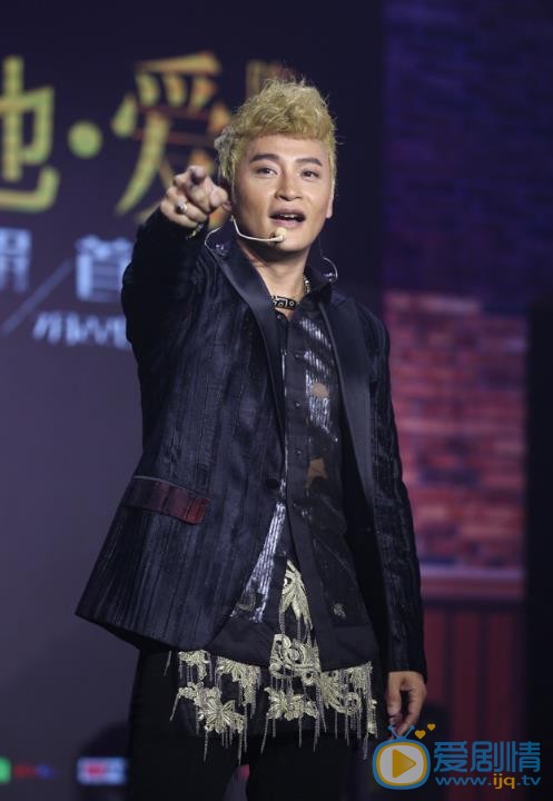 陈志朋演唱会造型 陈志朋高清写真_陈志朋高清剧照