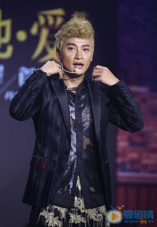 陈志朋演唱会造型 陈志朋高清写真_陈志朋高清剧照