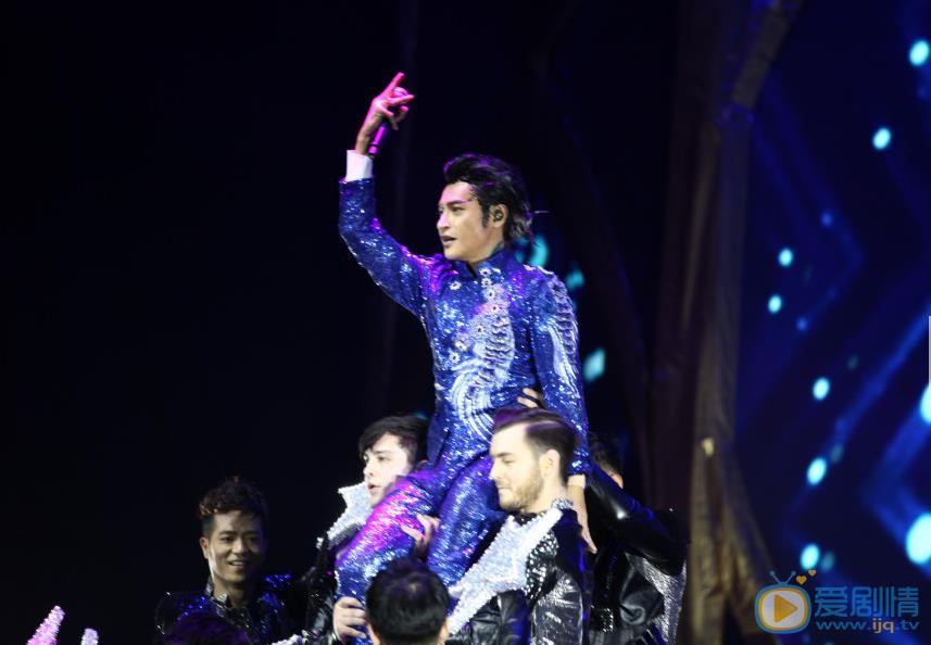 陈志朋演唱会造型 陈志朋高清写真_陈志朋高清剧照