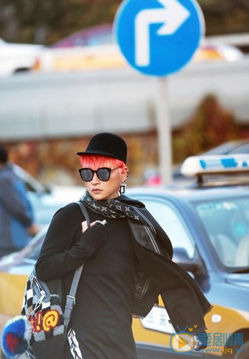 陈志朋辣眼睛街拍 陈志朋高清写真_陈志朋高清剧照