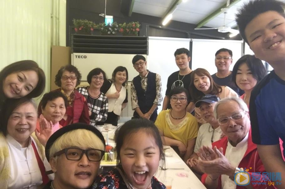 陈志朋家人合照 陈志朋高清写真_陈志朋高清剧照